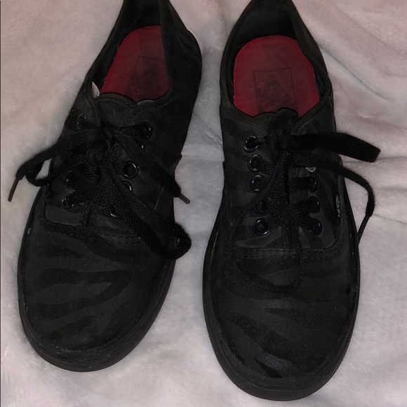 🔴 zebra Vans - Picture 3 of 4